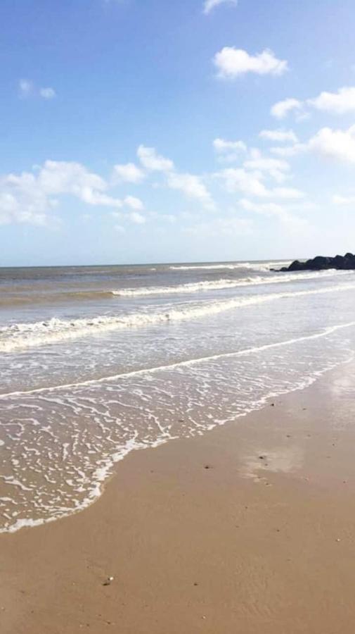Relaxing Chalet On Popular California Sands Short Stroll To Beach, Nr Norfolk Broads & Great Yarmouth Scratby Exteriör bild