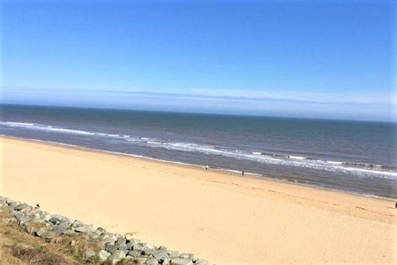 Relaxing Chalet On Popular California Sands Short Stroll To Beach, Nr Norfolk Broads & Great Yarmouth Scratby Exteriör bild