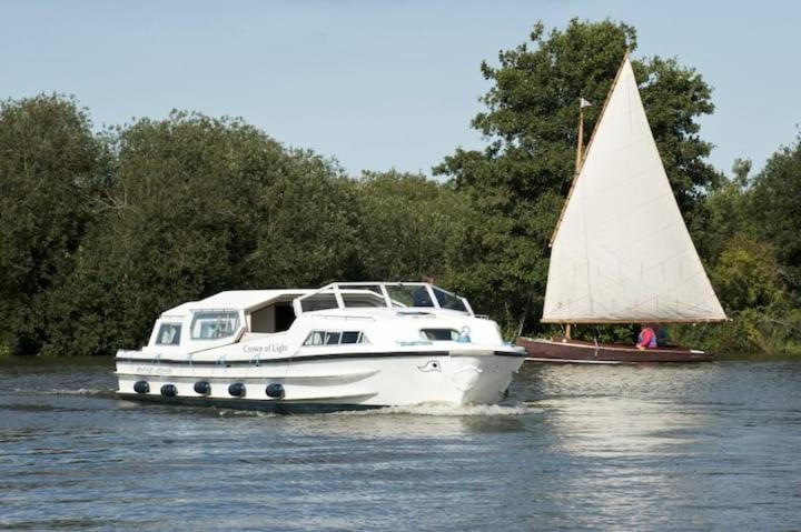 Relaxing Chalet On Popular California Sands Short Stroll To Beach, Nr Norfolk Broads & Great Yarmouth Scratby Exteriör bild